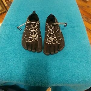 Water shoes 🌸 3 for $10